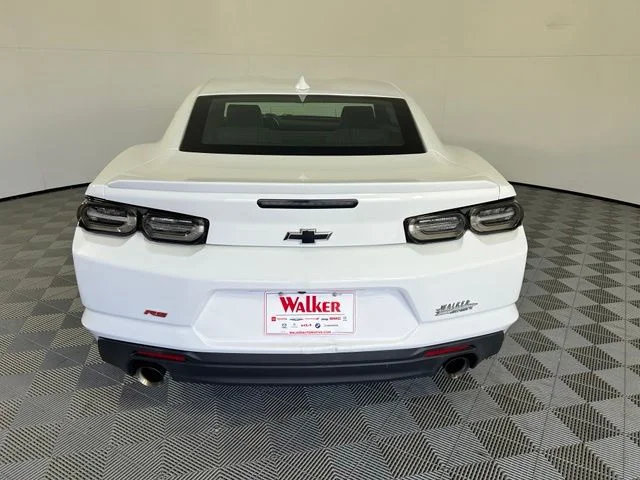 Used 2021 White Chevrolet 2LT image 6