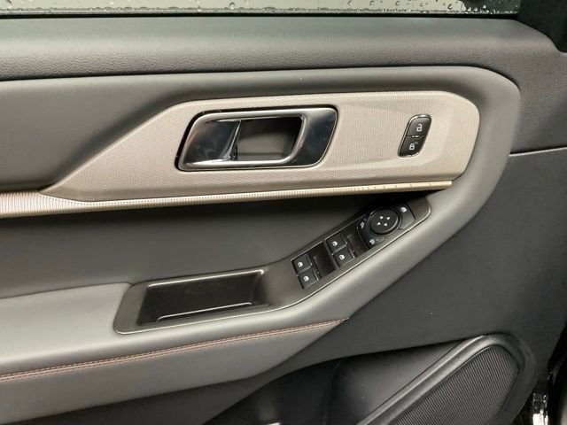 New 2027 Agate Black Metallic Ford Active image 15
