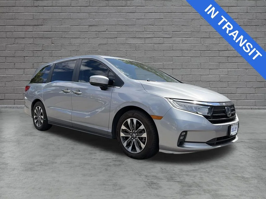 Used 2022 Lunar Silver Metallic Honda EX-L image 2