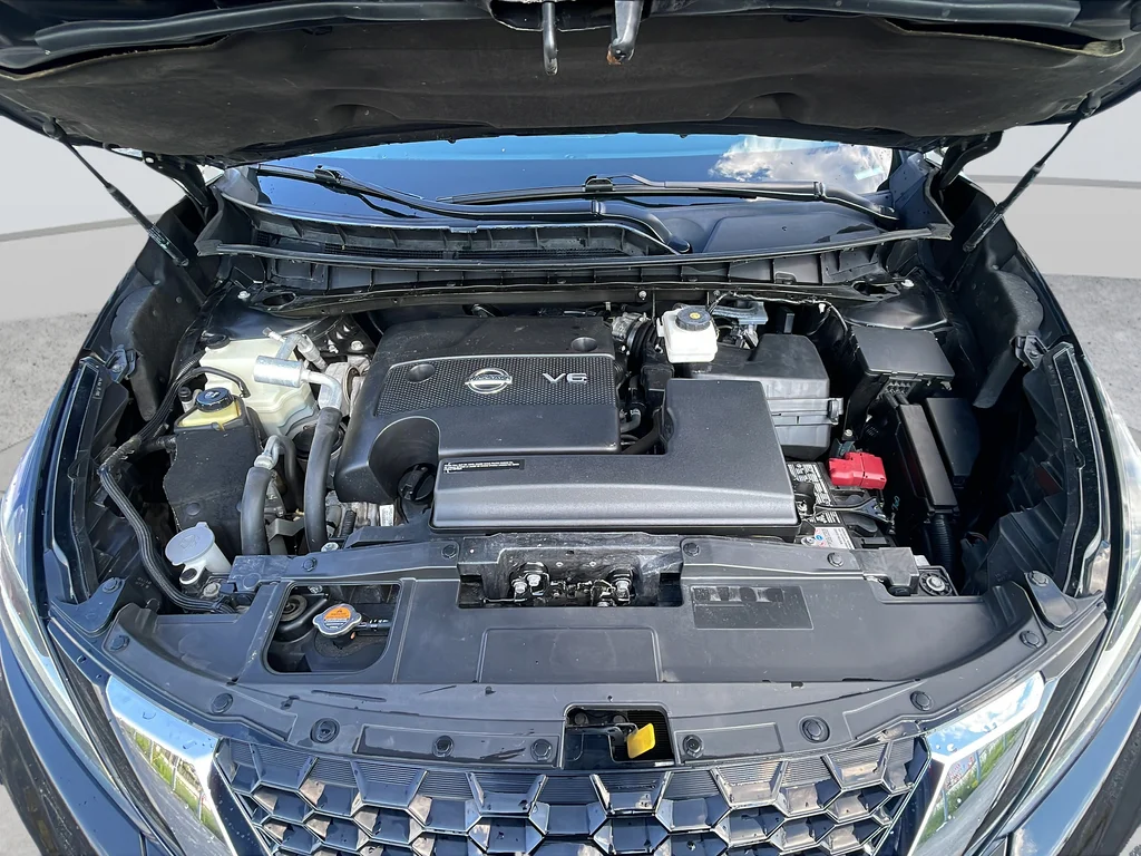 Used 2020 Black Nissan SL image 39
