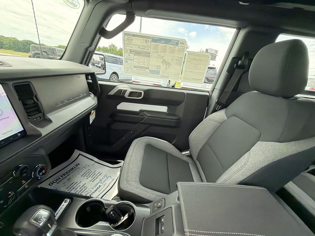 New 2026 Oxford White Ford Base image 11