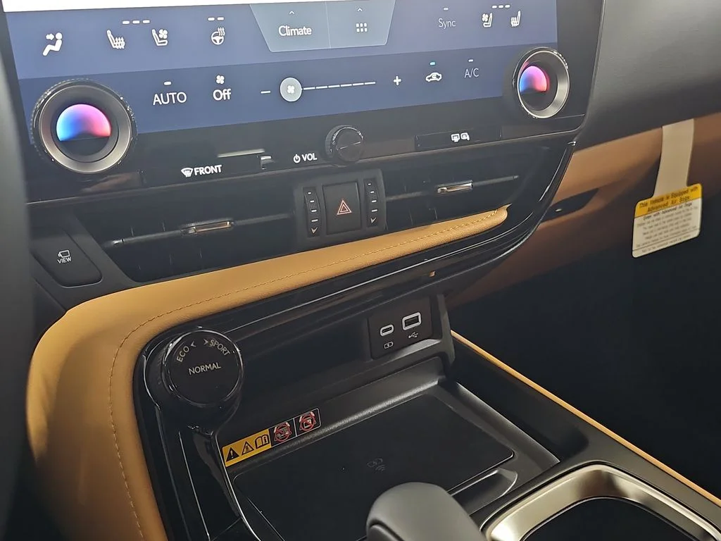 New 2026 Nori Green Pearl Lexus PREMIUM PLUS AWD image 23