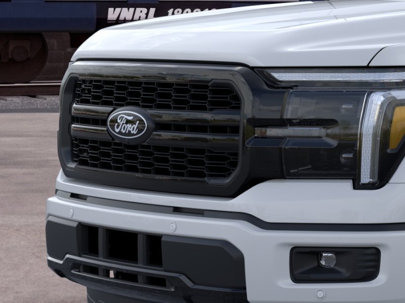 New 2026 Oxford White Ford Lariat® image 17