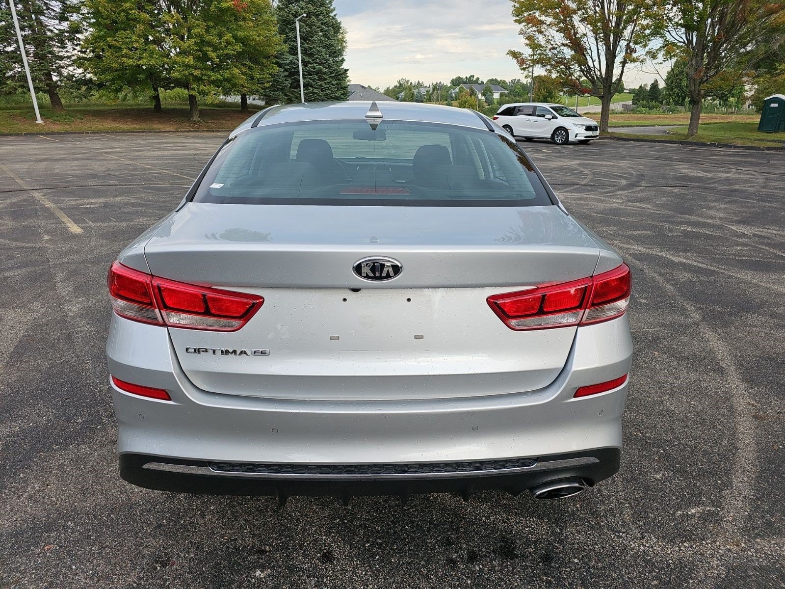 Used 2020 Sparkling Silver Kia LX image 4