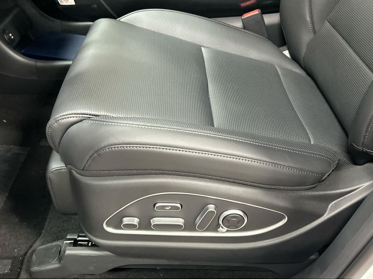 New 2026 Creamy White Pearl Hyundai Calligraphy AWD image 48