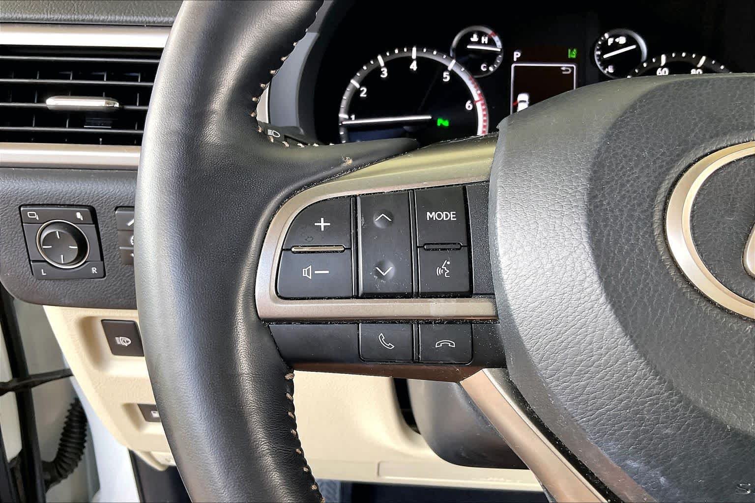Used 2023 Eminent White Pearl Lexus Luxury image 21