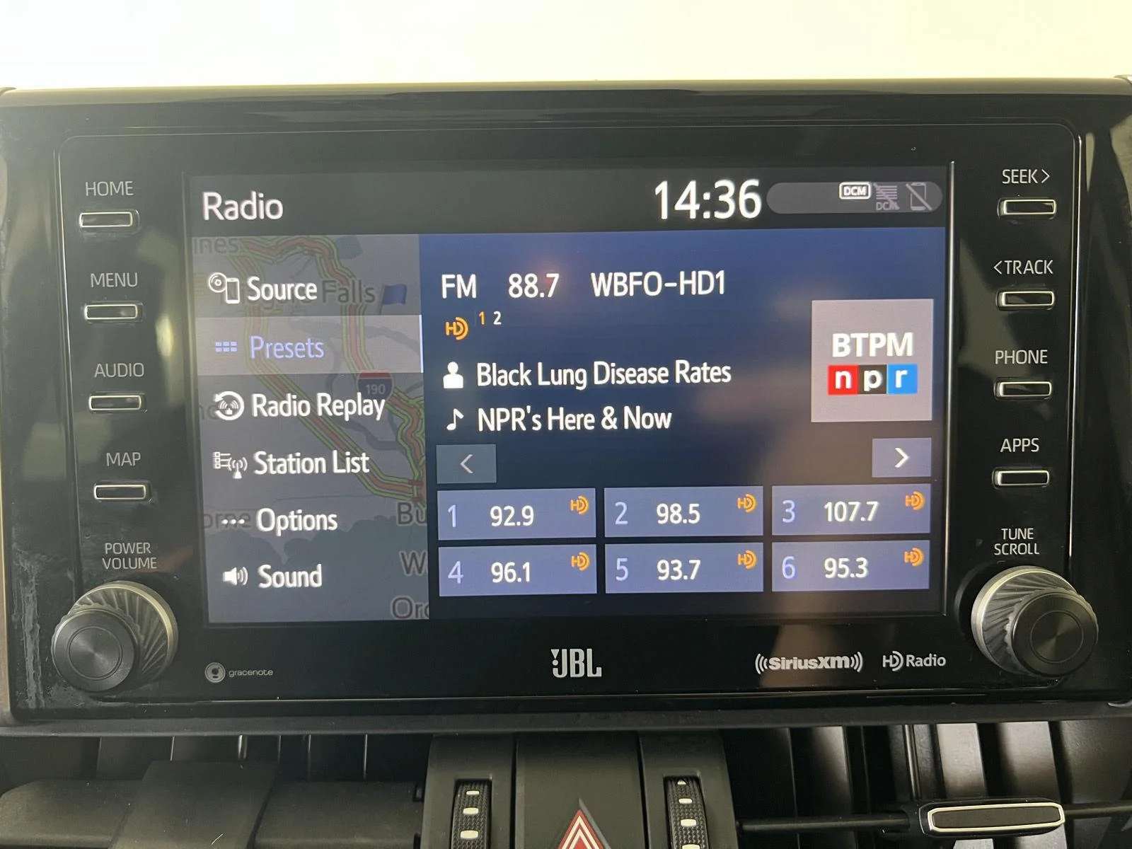 Used 2019  Toyota Limited image 14