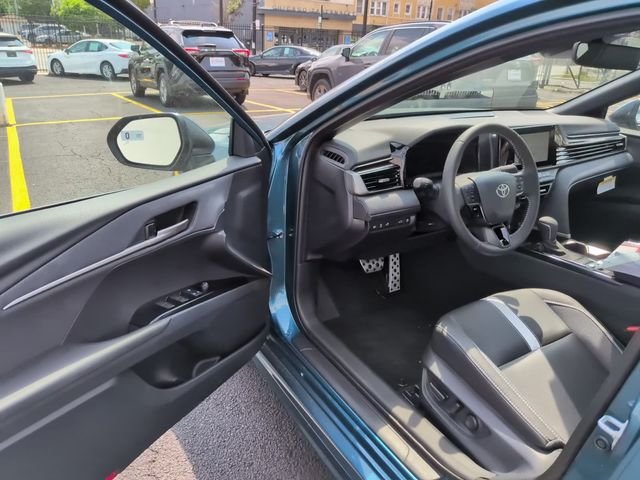 Used 2026  Toyota SE image 9