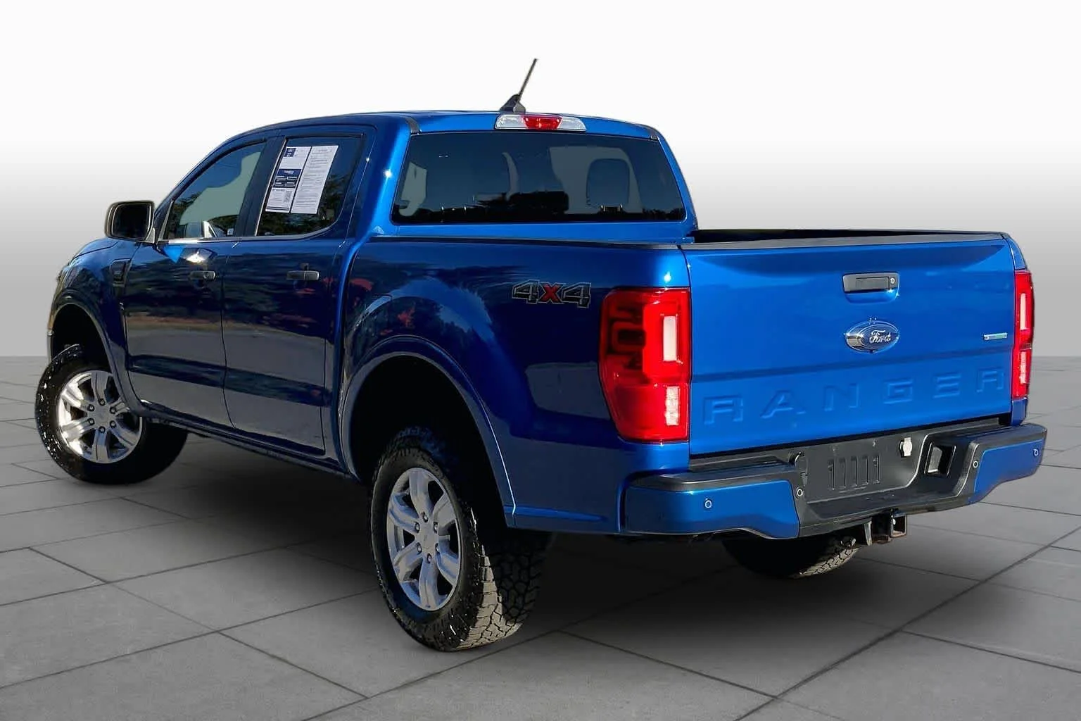 Certified Used 2019 Blue Ford XLT image 12
