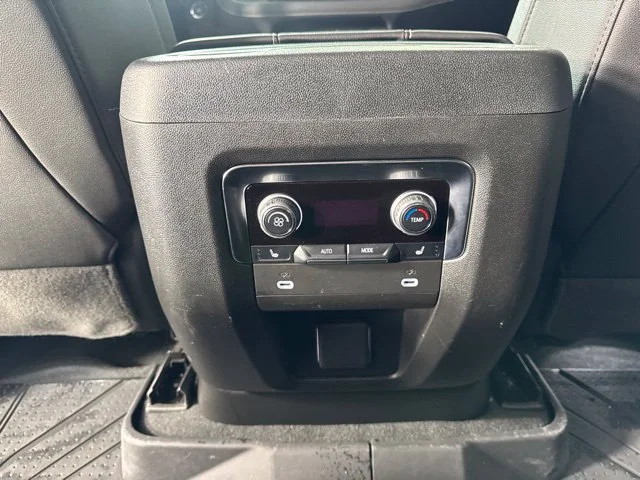 Used 2024 Silver Sage Chevrolet Premier image 13