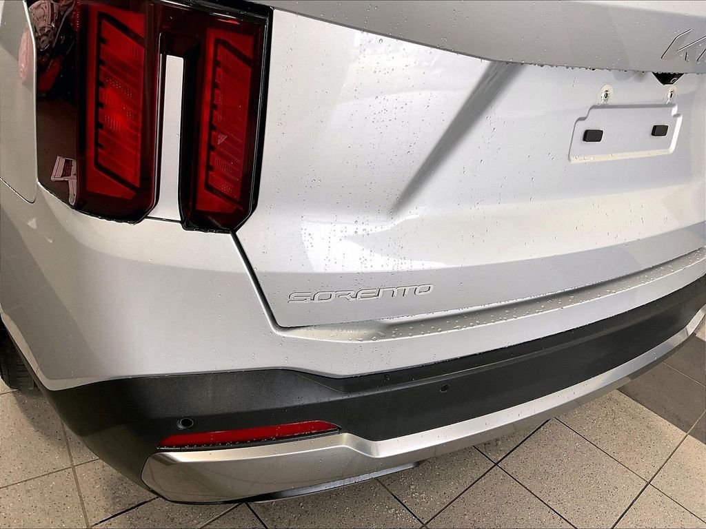 Used 2025 Silver Kia EX image 28