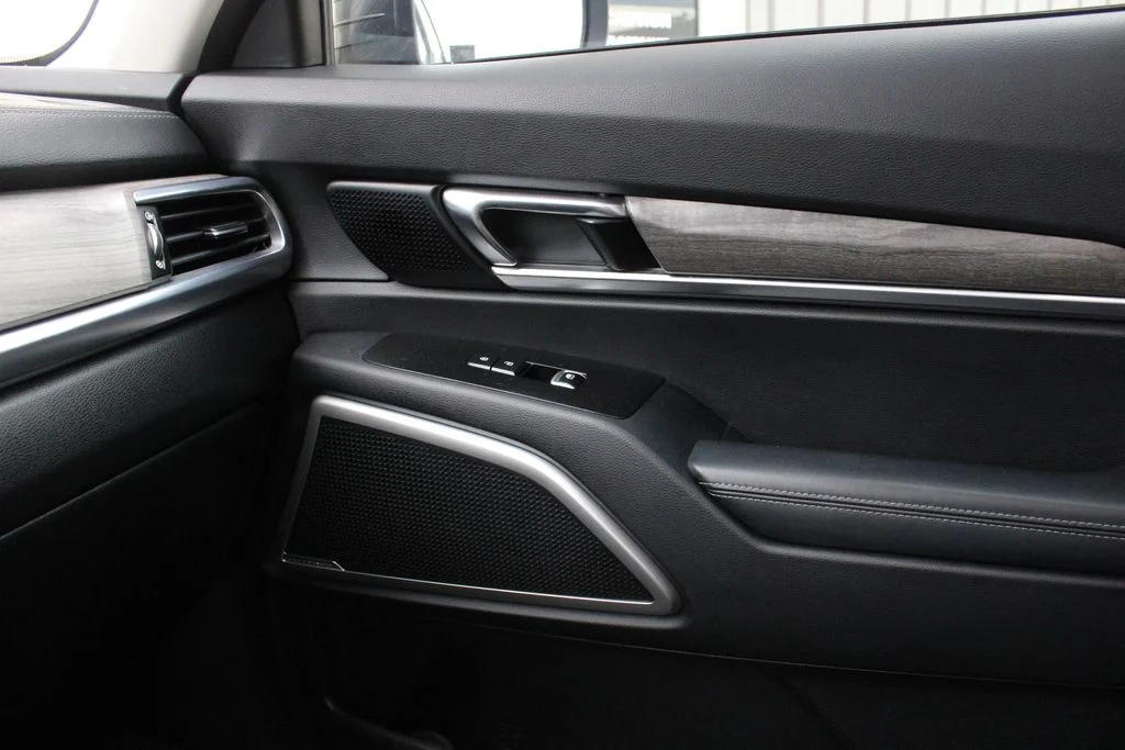 Used 2021 Gray Kia EX image 19