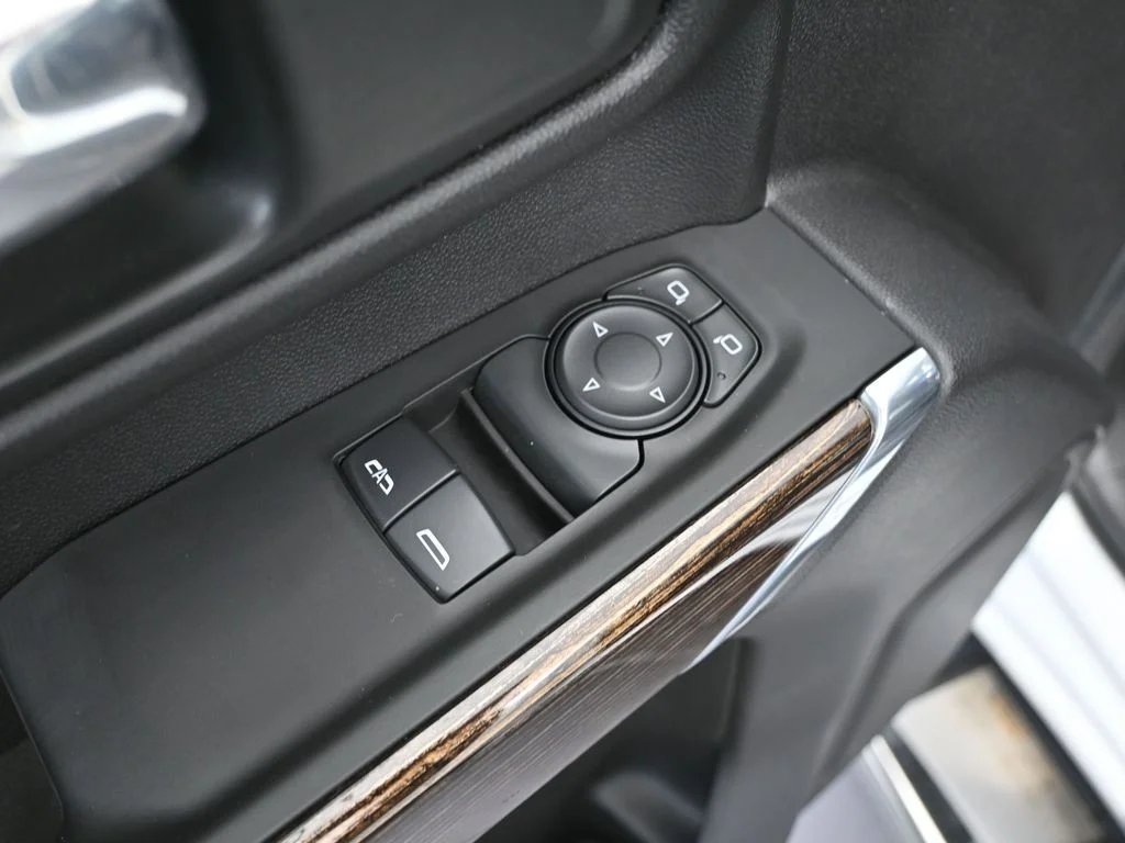 2025 GMC Sierra 3500HD SLE - Photo 23