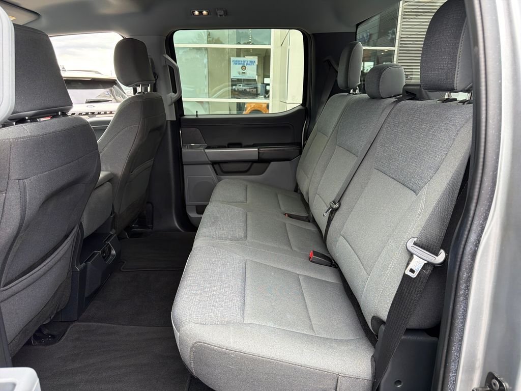 Used 2025 Silver Ford XLT image 15