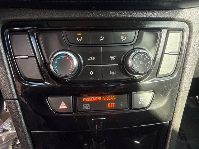 Used 2020 Gray Buick Preferred image 21