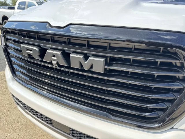 New 2026 Ivory White Tri-Coat Pearl-Coat Exterior Paint RAM Laramie image 7
