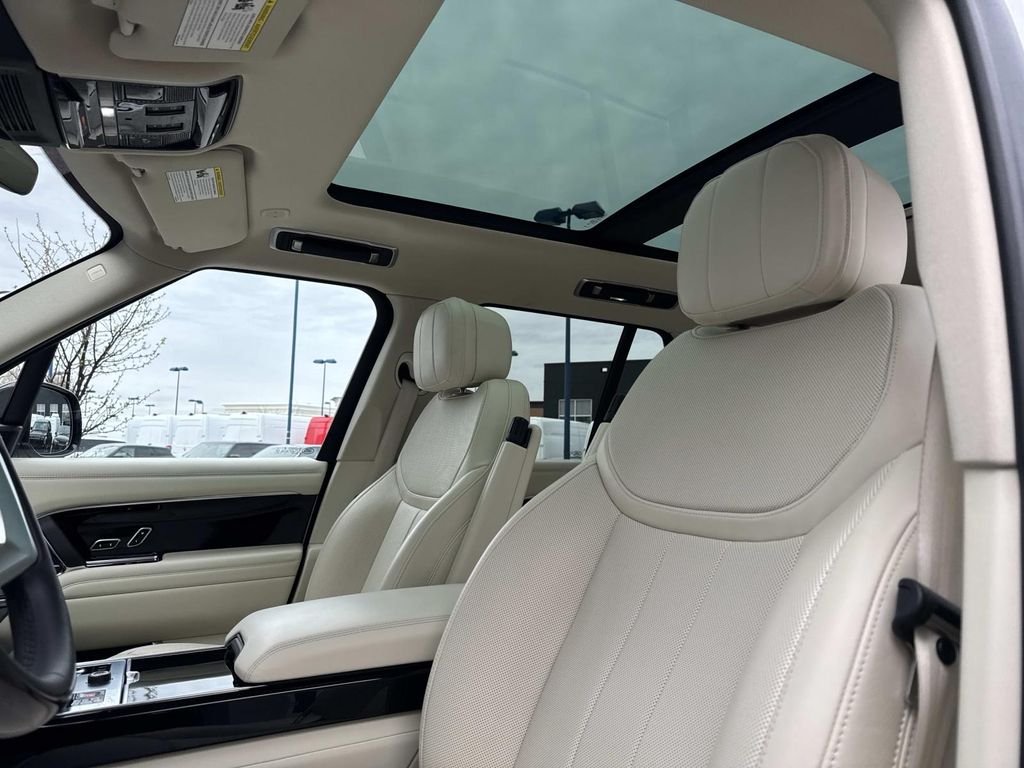 2023 Land Rover Range Rover SE - Photo 20