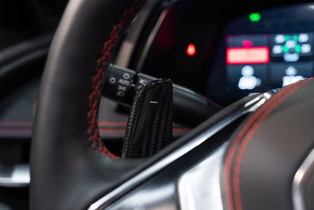 Used 2025 Black Chevrolet Z06 image 28