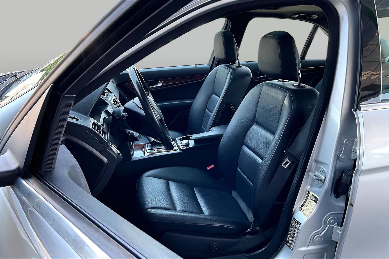 Used 2011 Iridium Silver Metallic Mercedes-Benz C 300 Sport image 8