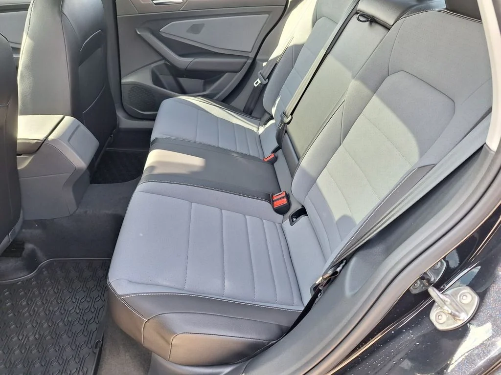 New 2026 Black Volkswagen 1.5T SE image 22