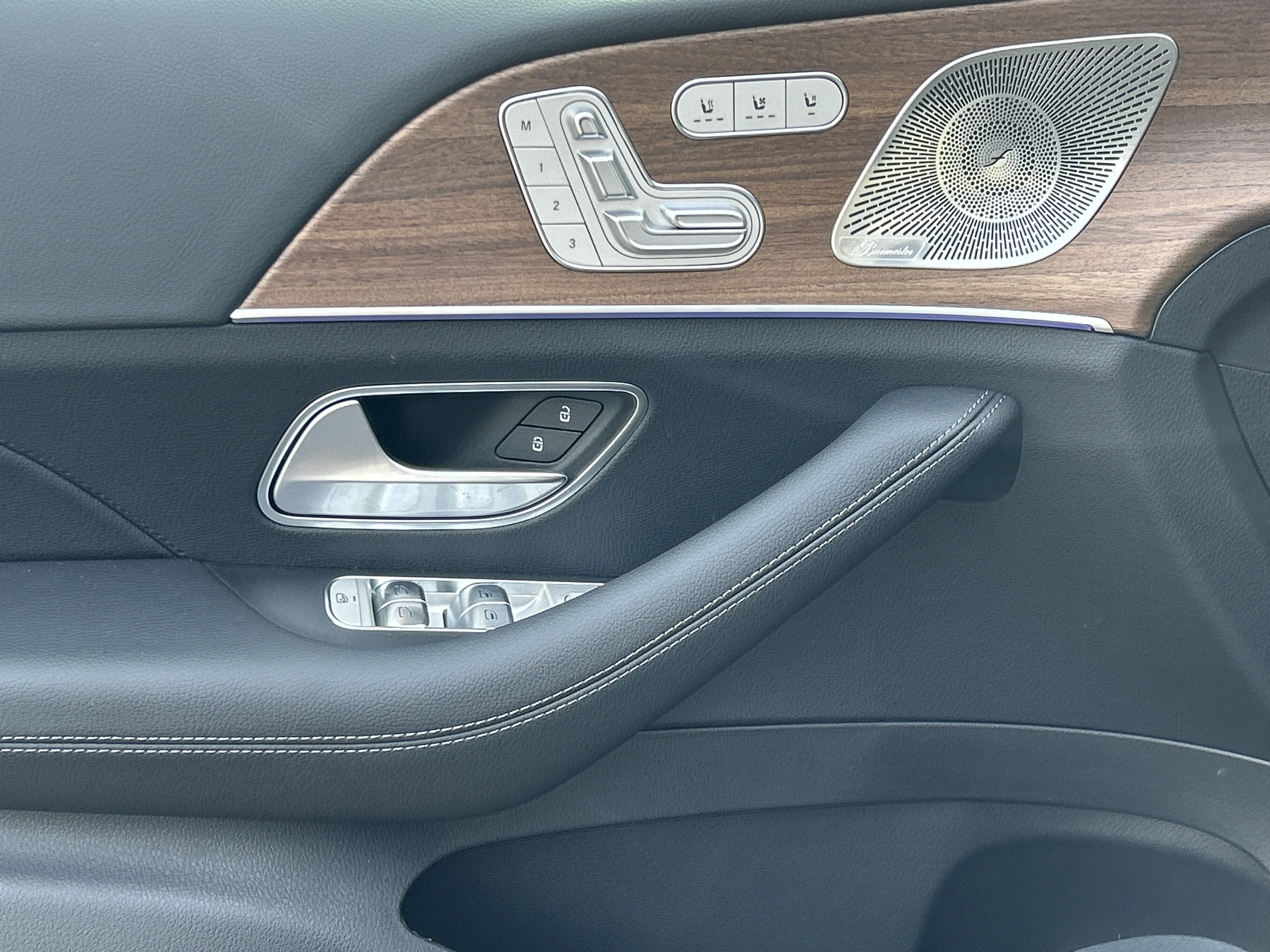 New 2026 Black Mercedes-Benz GLS 450 4MATIC® SUV image 18
