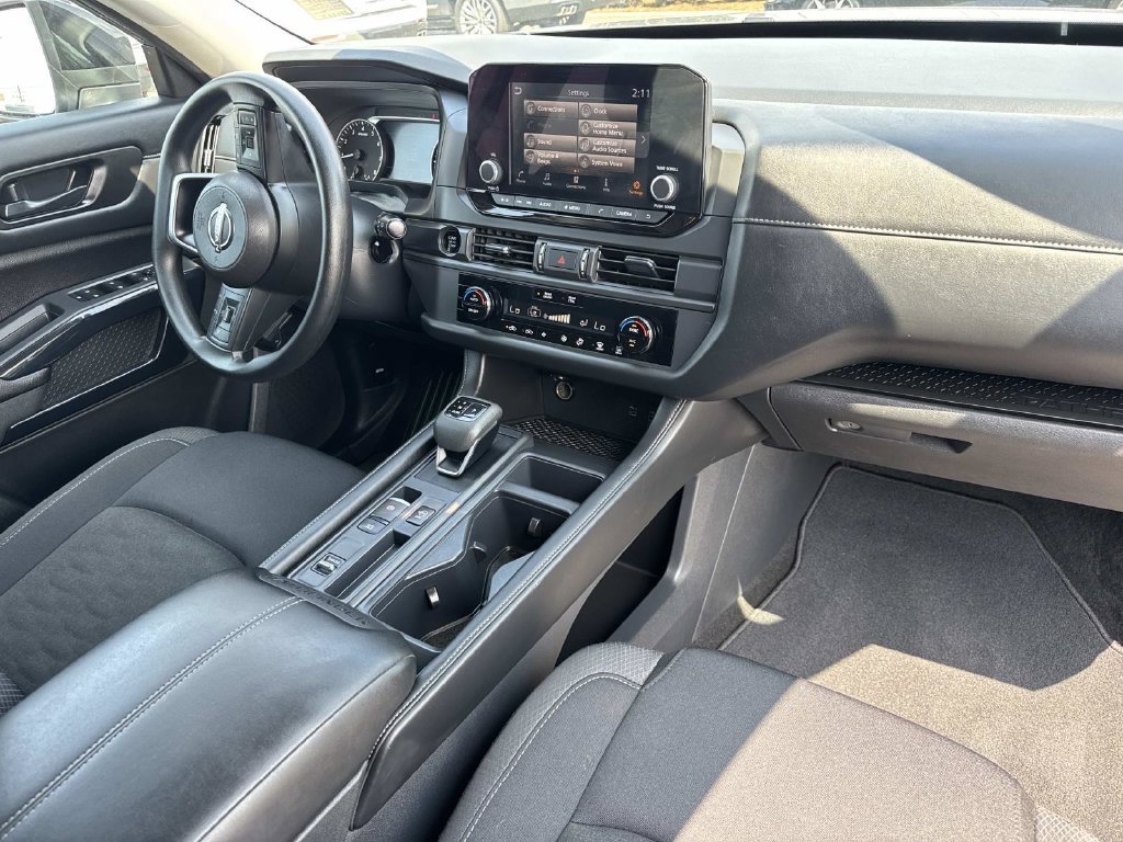 Used 2025 Gray Nissan S image 13