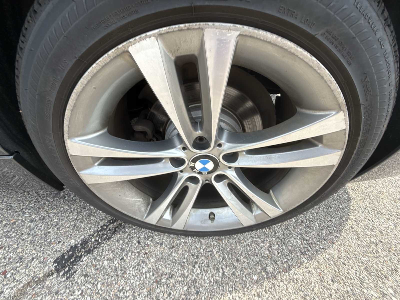 Used 2017 Gray BMW xDrive image 32