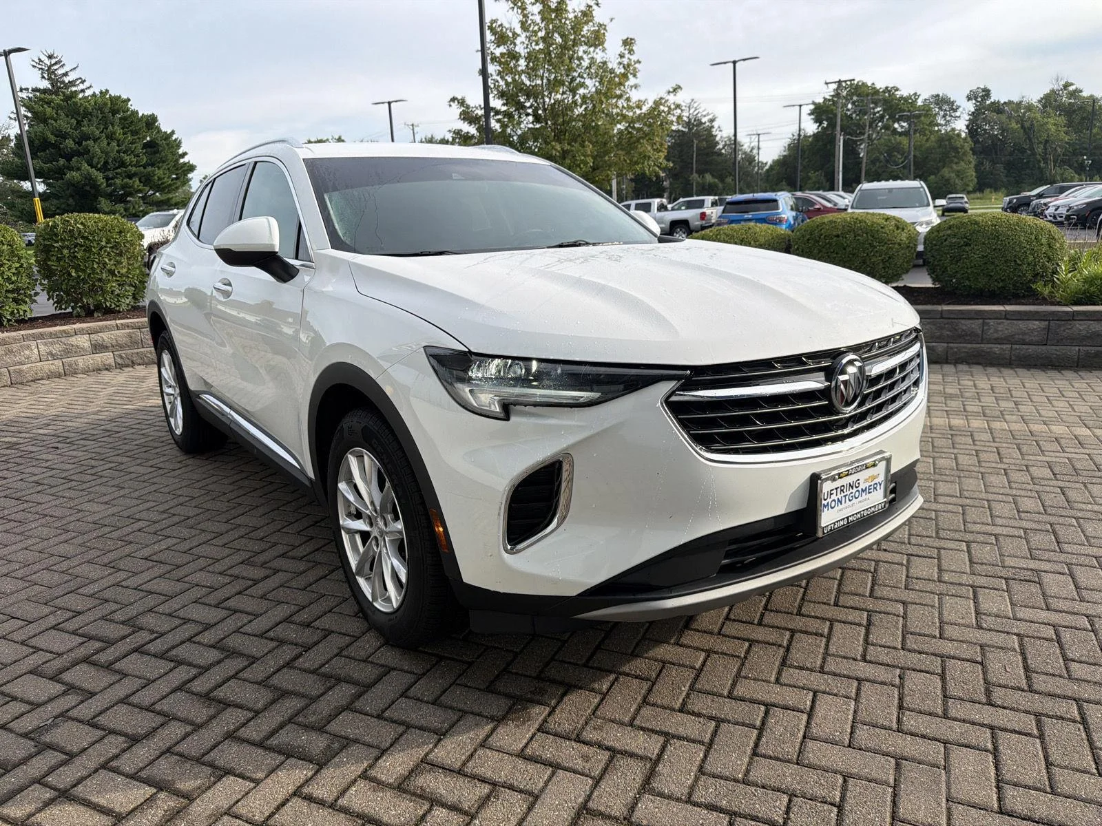 Used 2021 SUMMIT WHITE Buick Preferred image 7