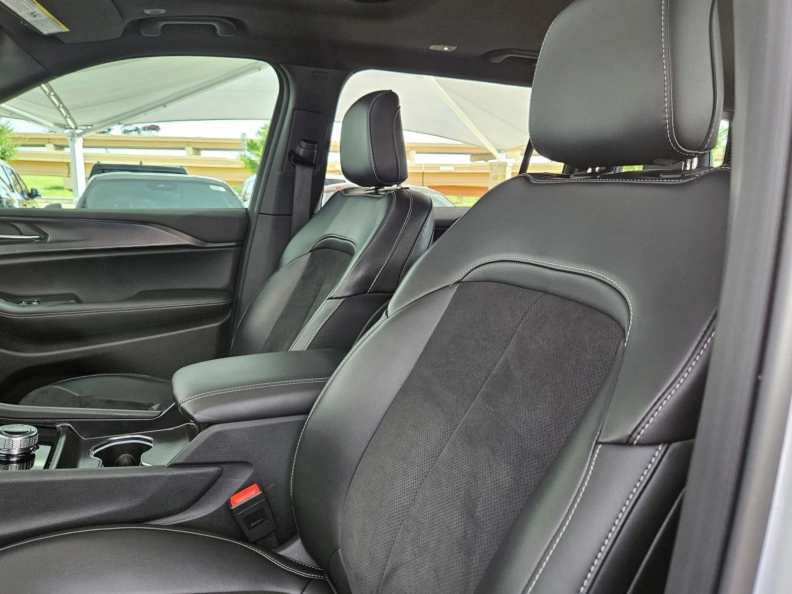 Used 2025 Silver Zynith Jeep Altitude X image 20