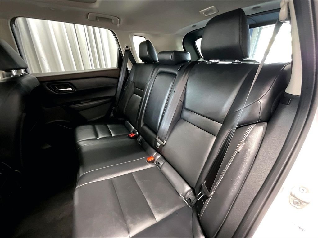 Certified Used 2023 Silver Nissan SL image 15