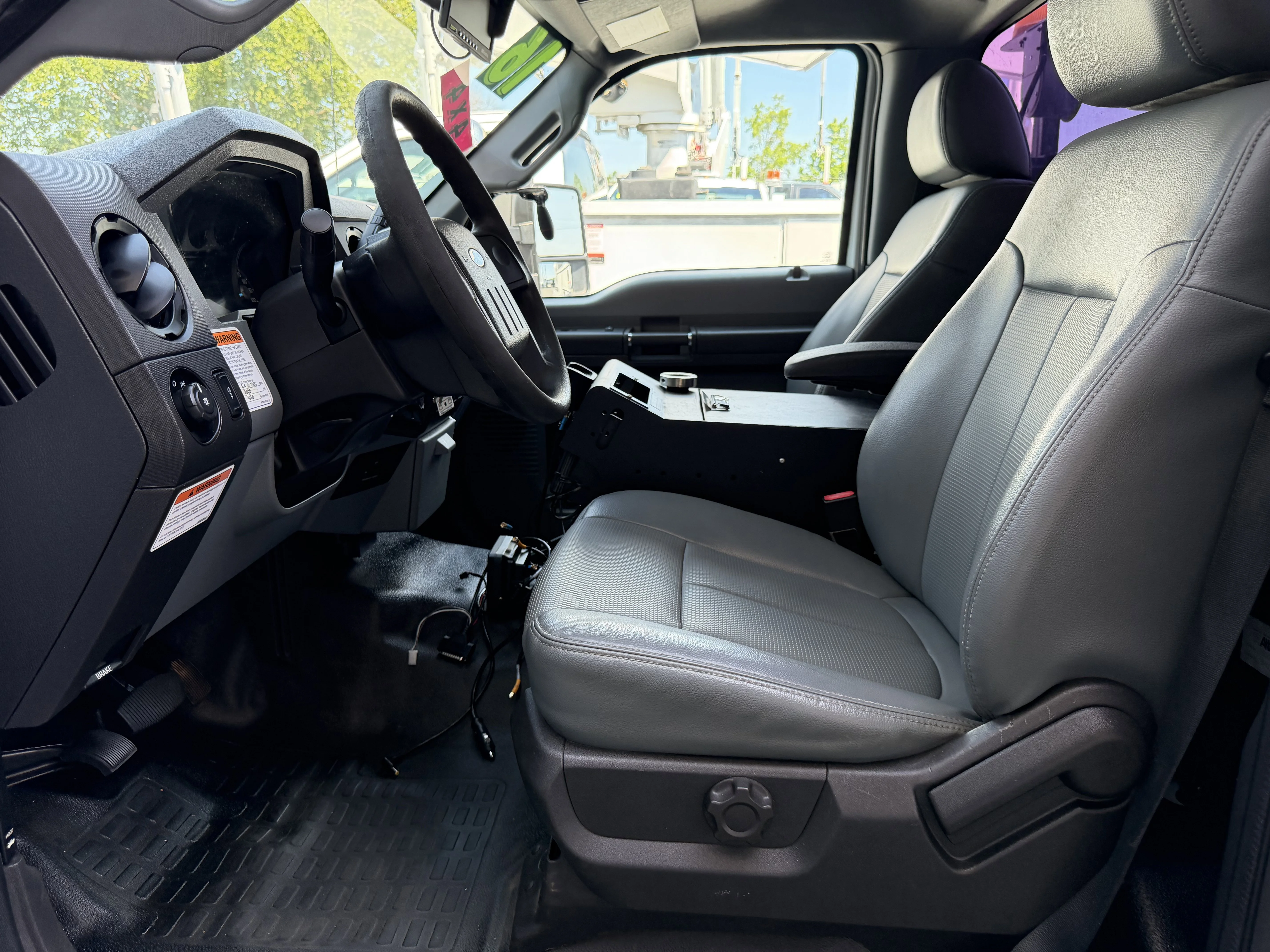 Used 2016 Oxford White   Z1 Ford XLT image 16