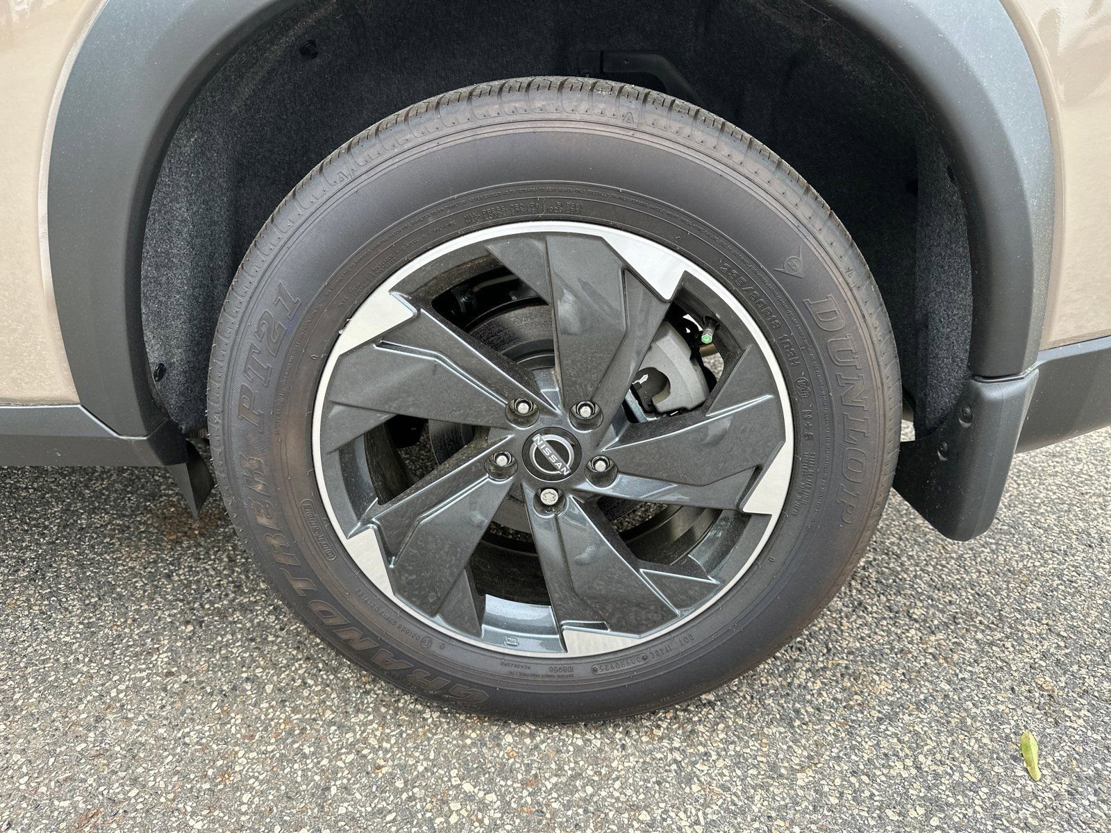 New 2025  Nissan SV image 18