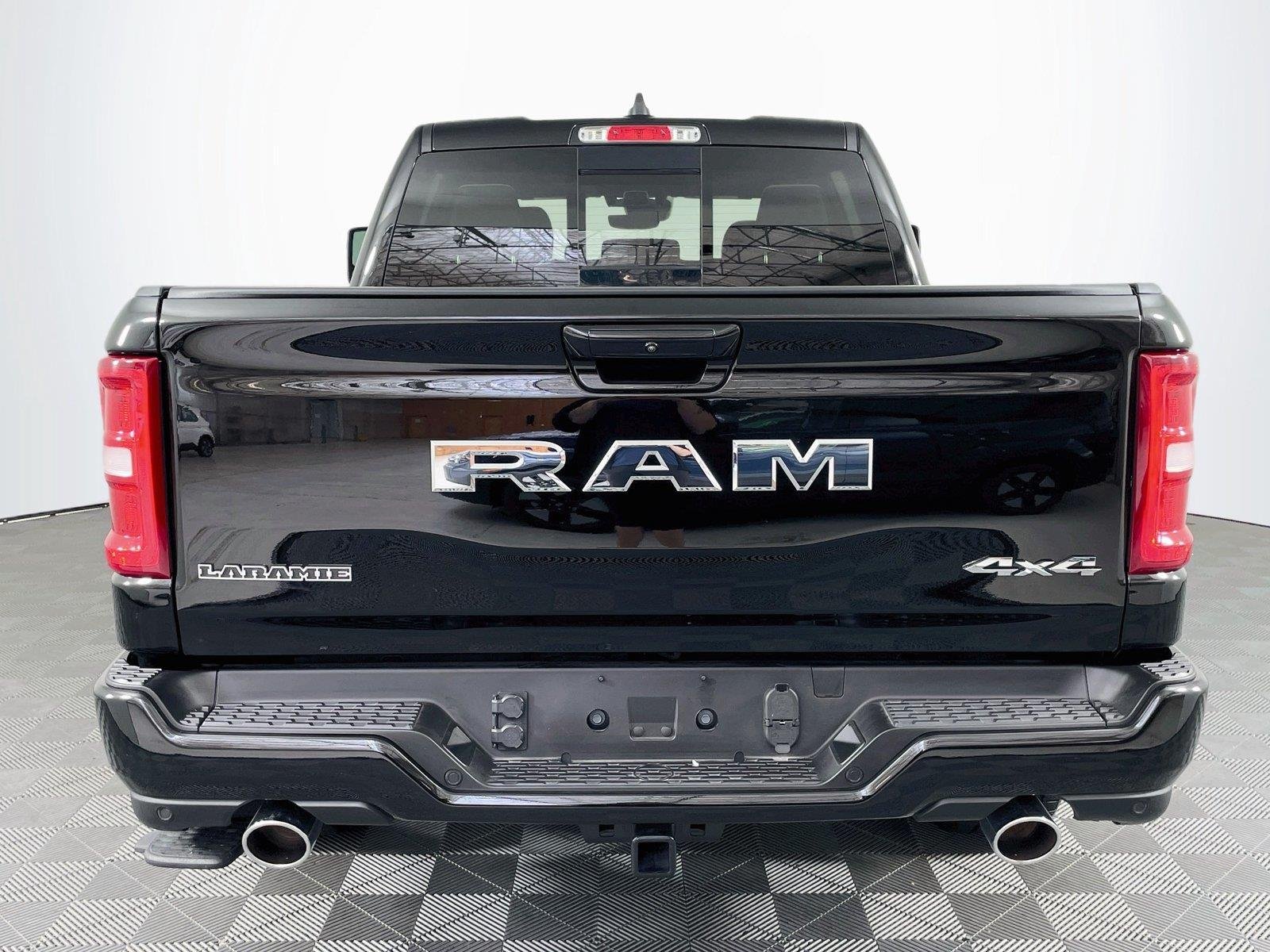 Used 2026 Diamond Black Crystal Pearlcoat Ram Laramie image 7
