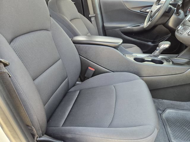 Used 2024 Summit White Chevrolet 1LT image 12