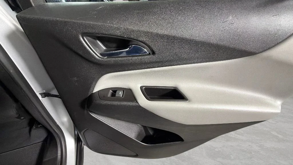 Used 2018 SILVER ICE METALLIC Chevrolet LS image 32