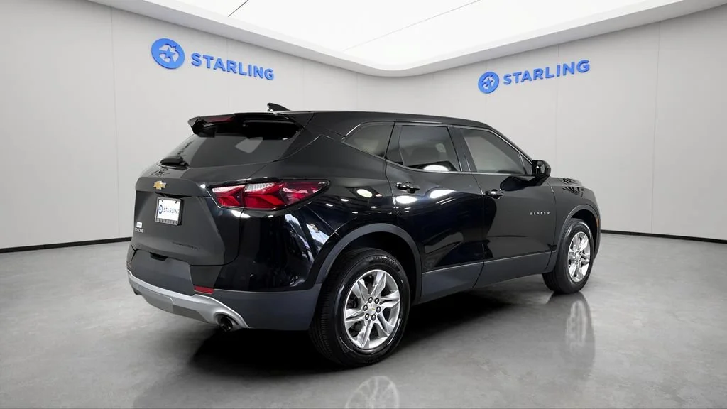 Used 2019 BLACK Chevrolet FWD 4dr w/1LT image 9