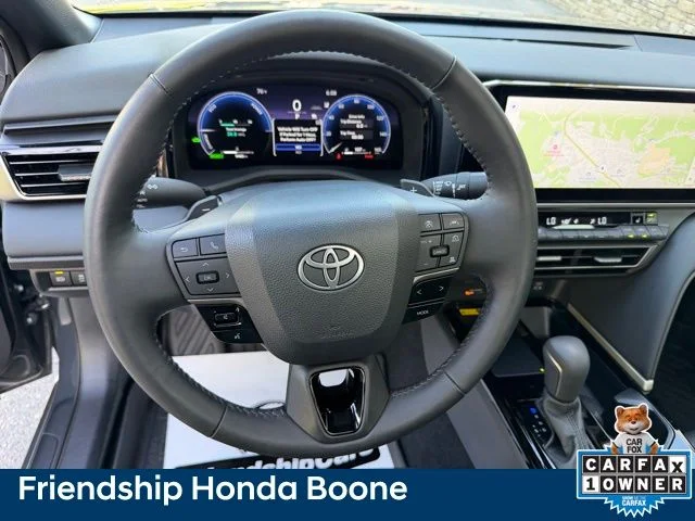 Used 2025  Toyota XSE image 21