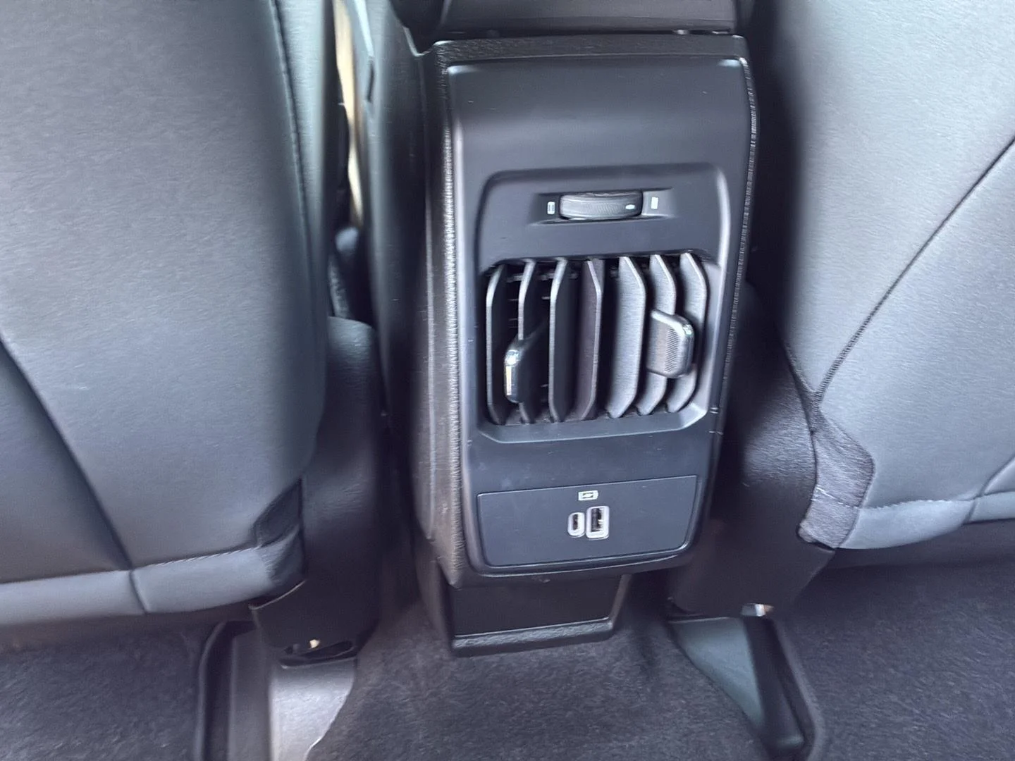 Used 2024 Gray Cray Dodge R/T image 22