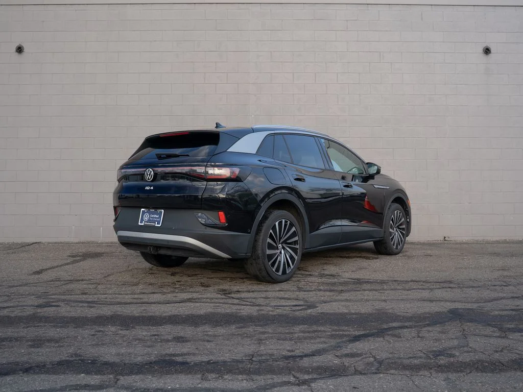 Used 2023 Black Volkswagen Pro S Plus image 7
