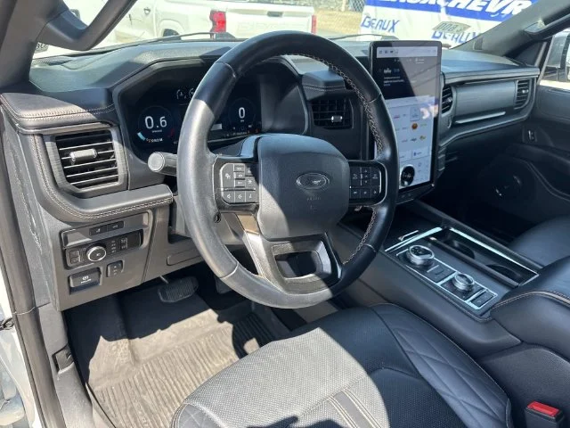 Used 2023 White Ford Platinum image 32