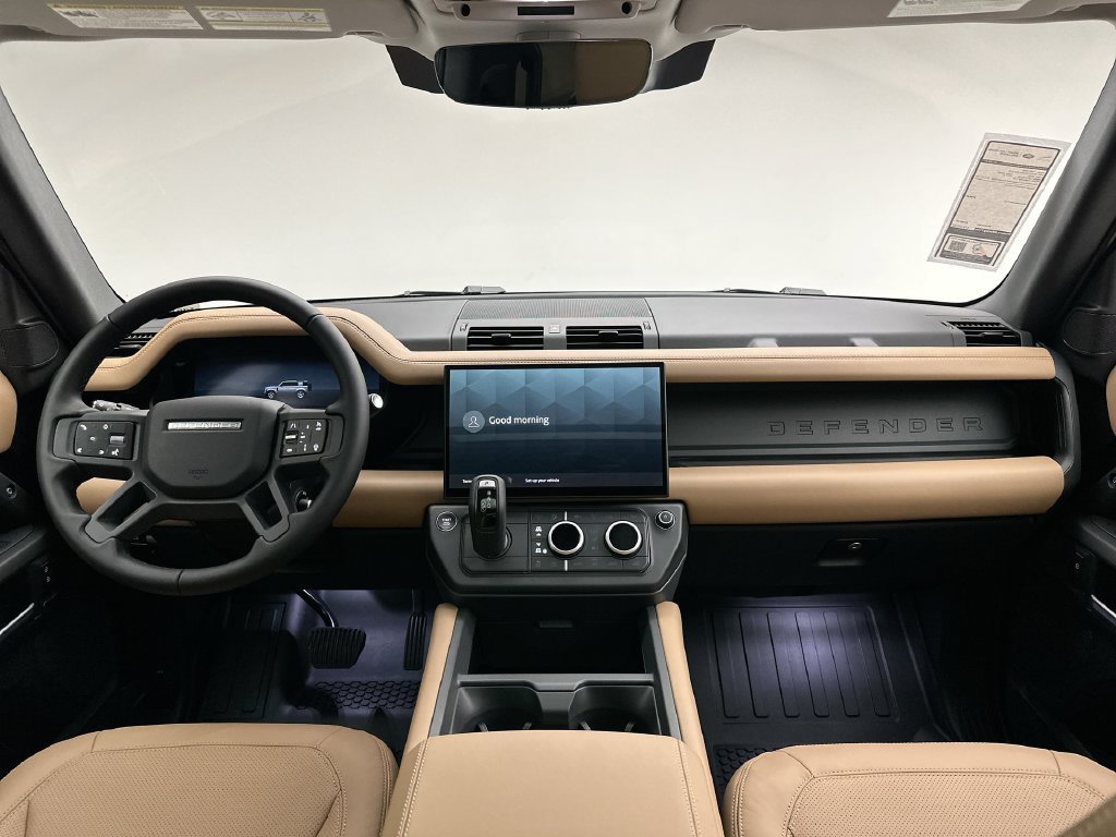 New 2026 Santorini Black Metallic Land Rover S image 8