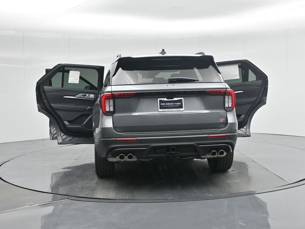 New 2026 Carbonized Gray Metallic Ford ST image 35