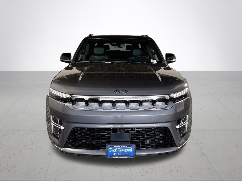New 2026 Baltic-Gray Metallic Clear-Coat Exterior Paint Jeep Limited Altitude image 3