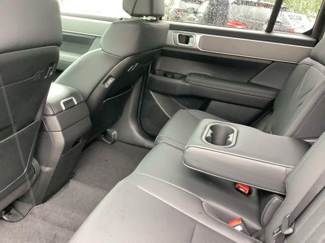 New 2026 Shimmering Silver Hyundai SEL image 21