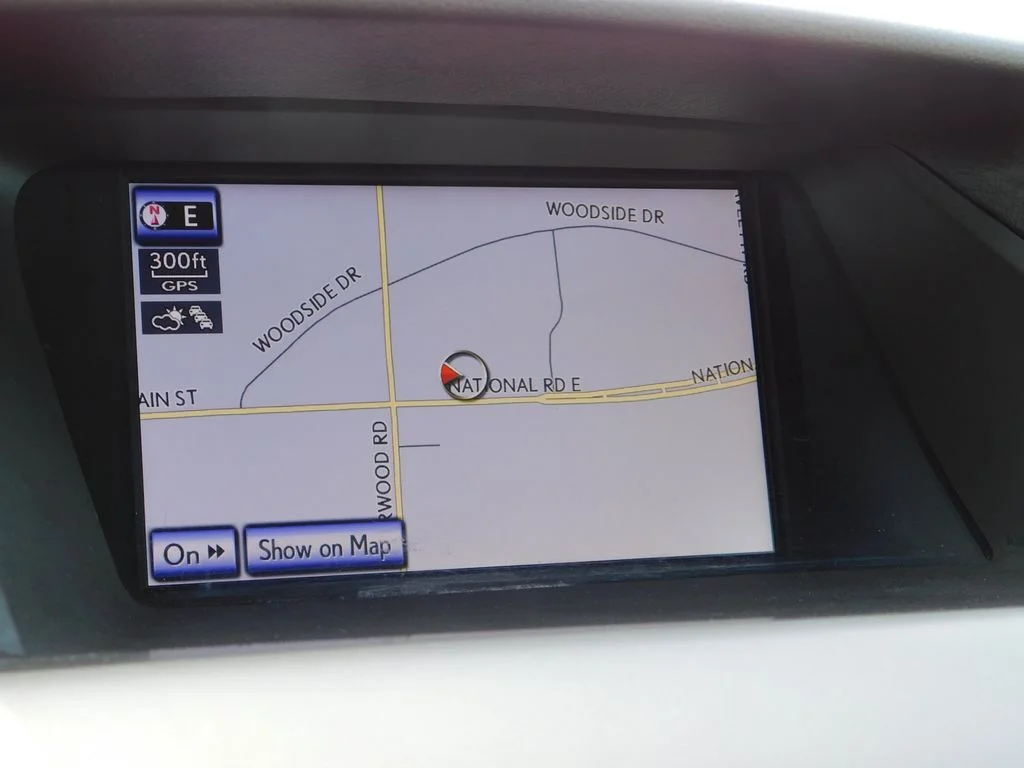 Used 2015 White Lexus 350 image 40