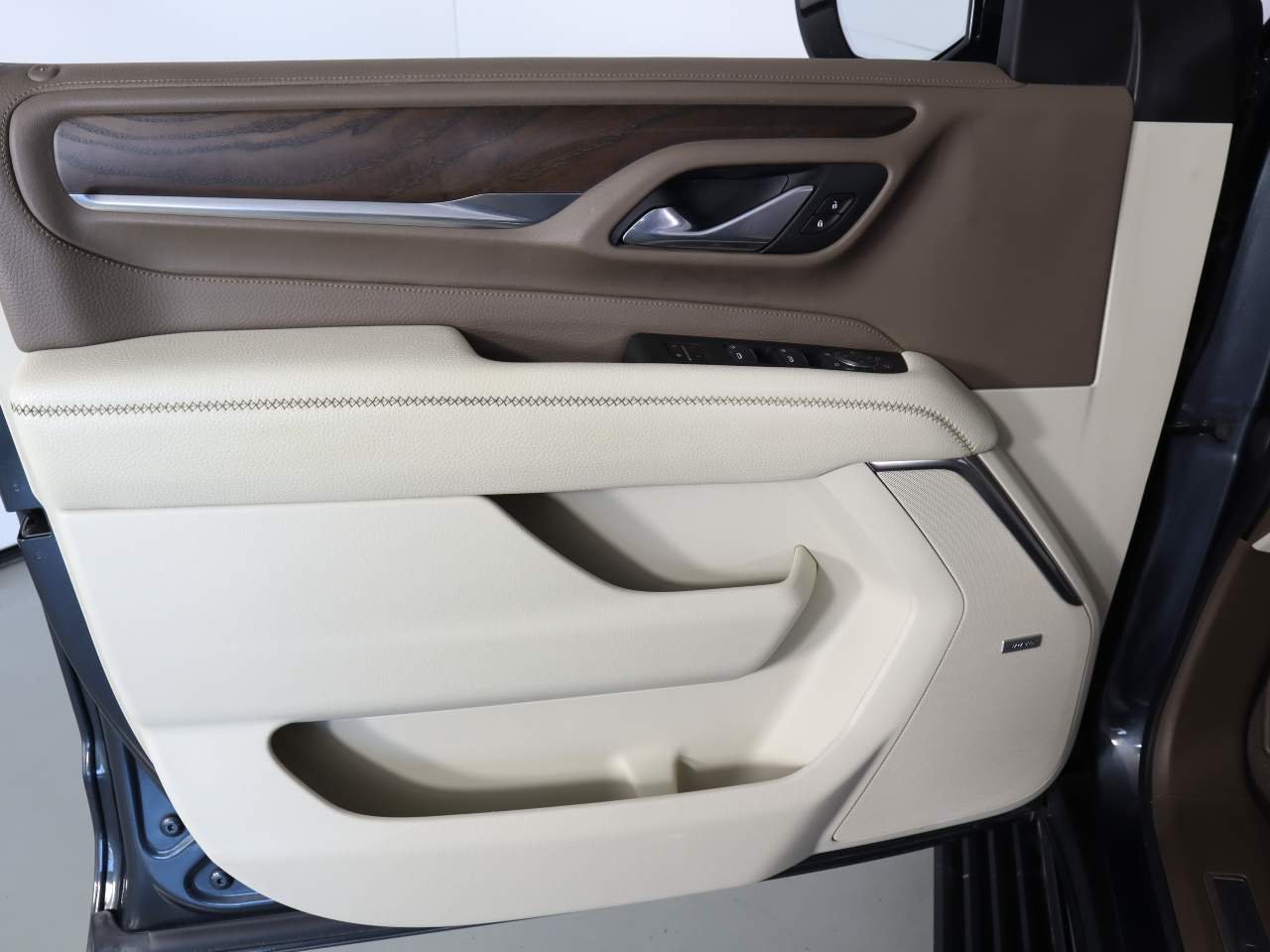 Used 2021 Hunter Metallic GMC Denali image 17