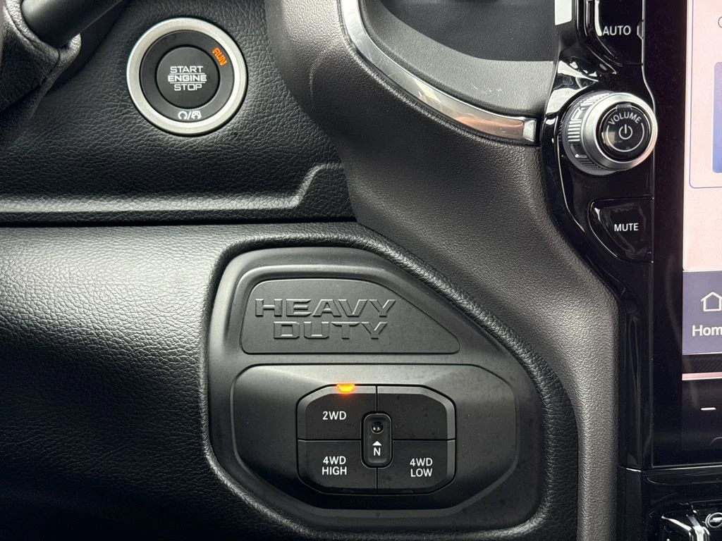 New 2026 Ceramic Gray Clear-Coat Exterior Paint RAM Laramie image 28