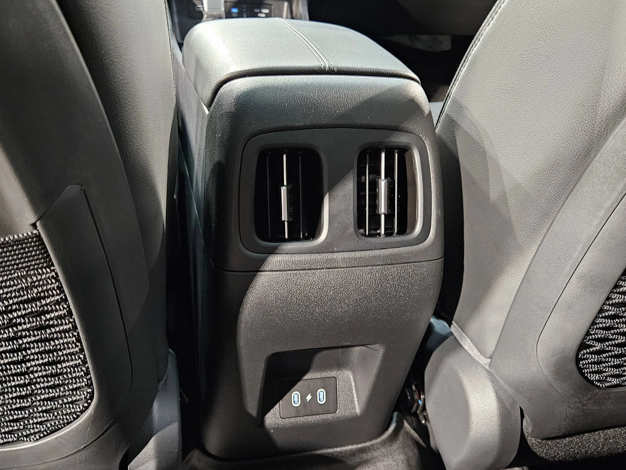 Used 2026 Hampton Gray Hyundai Limited image 37