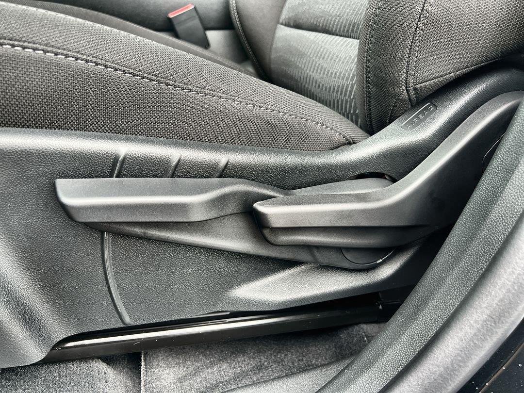 New 2027 Mosaic Black Metallic Chevrolet LT image 15