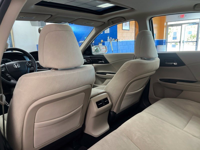 Used 2014  Honda EX image 16